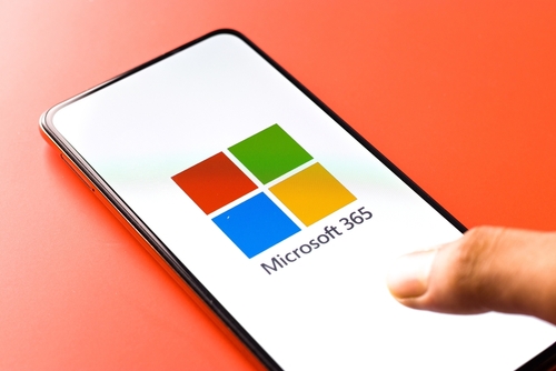 Microsoft Office to become Microsoft 365 - A phone showing Microsoft 365 Logo